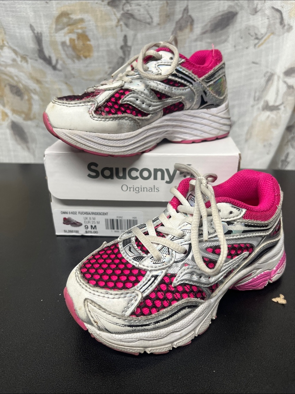 Saucony Kids Pink and Silver Athletic Sneakers